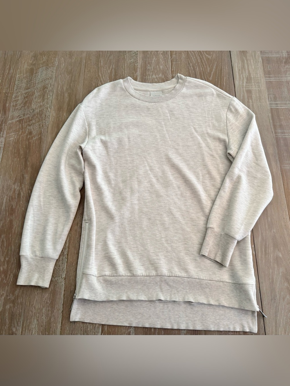 Small valley tunic pullover